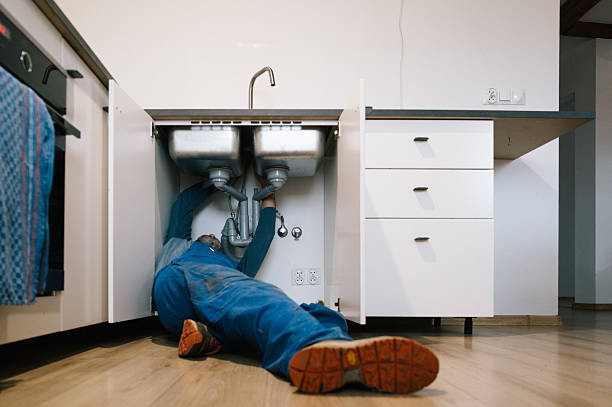 Professional Leak Detection technician working in Kenmore, NY